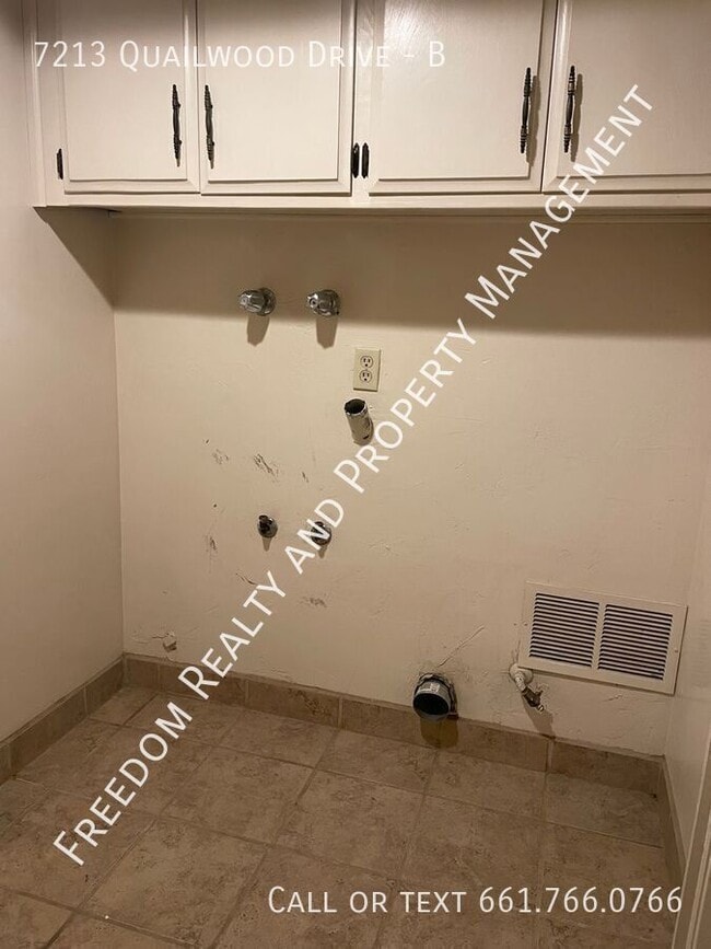 Photo - 7213 Quailwood Dr Unit B