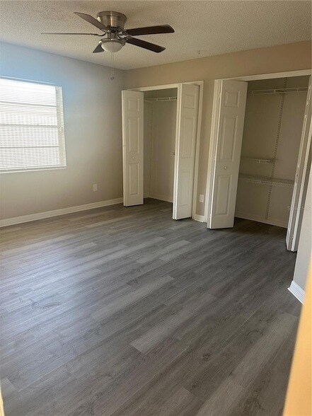 Photo - 951 Bryan Ct