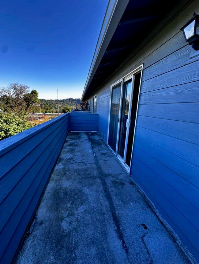 Building Photo - 5250 Amy St Rental