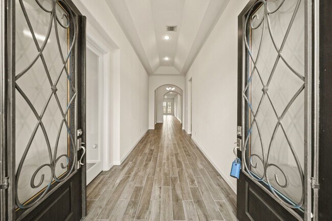 Photo - 1703 Rustling Creek Dr