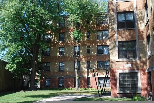 Building Photo - 1360 W Touhy Ave Rental