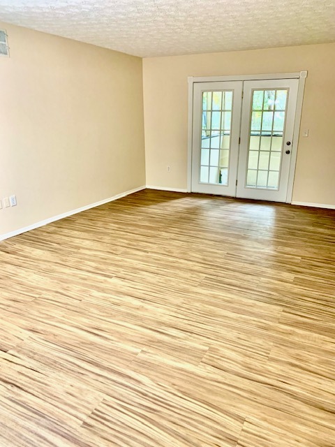 Family Room - 1950 Paine Ave Condo Unit 1