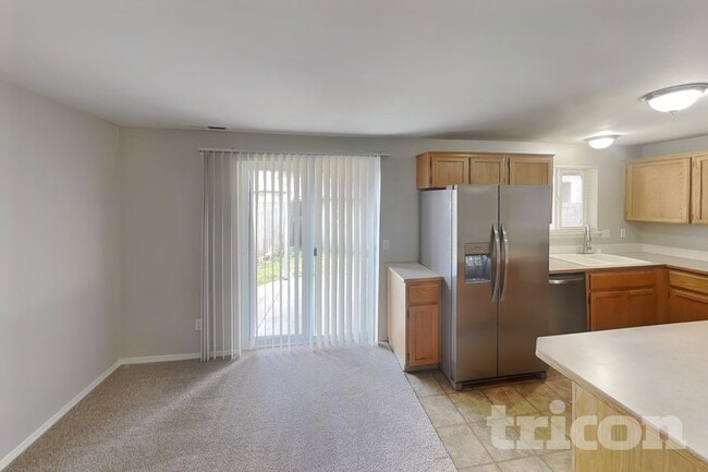 Photo - 1105 Village Pkwy E