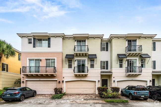 Building Photo - 536 NW 39th Cir Rental