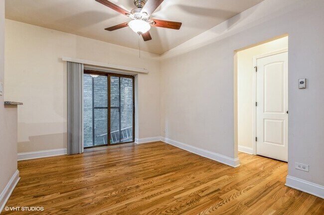 Photo - 1430 N Dearborn Pkwy Unit 110