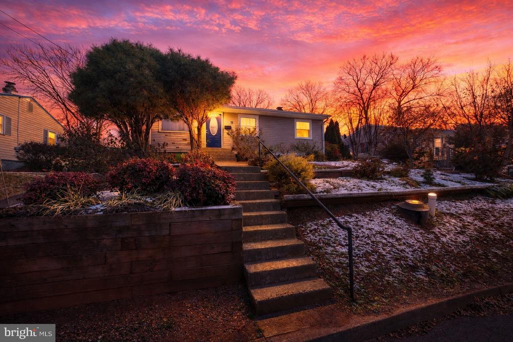 Photo - 110 Alpine St