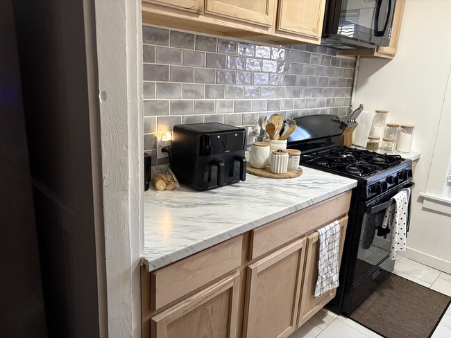 Photo - 121 Bonney St Unit 3