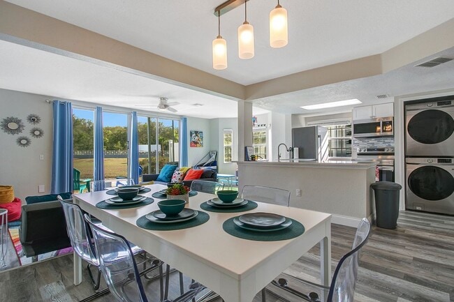 Photo - 141 Coco Plum Dr