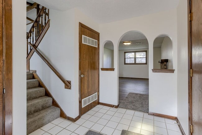 Photo - Stylishly Updated 3-Bedroom In Prime Location!!