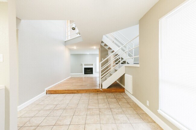 Photo - 4705 58th St Unit A