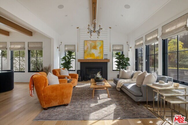 Photo - 16101 Royal Mt Dr