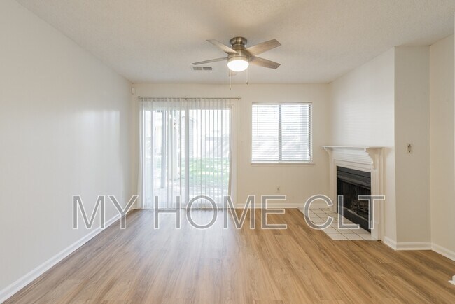 Photo - 2539 Stockbridge Dr