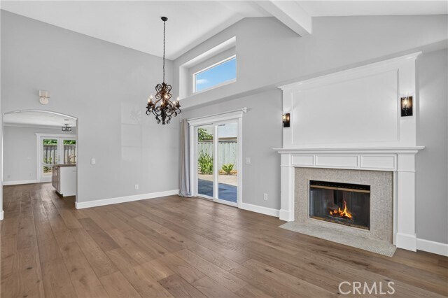 30045 Topsail