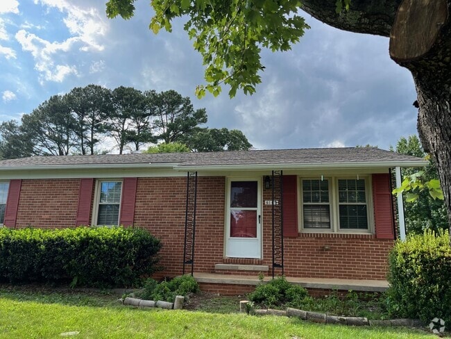 Building Photo - 6100 Belle Dr Rental