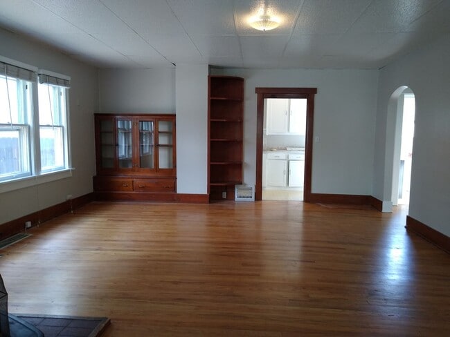 Photo - DU Charming 1920's Bungalow 2 Beds 1 Bath ...