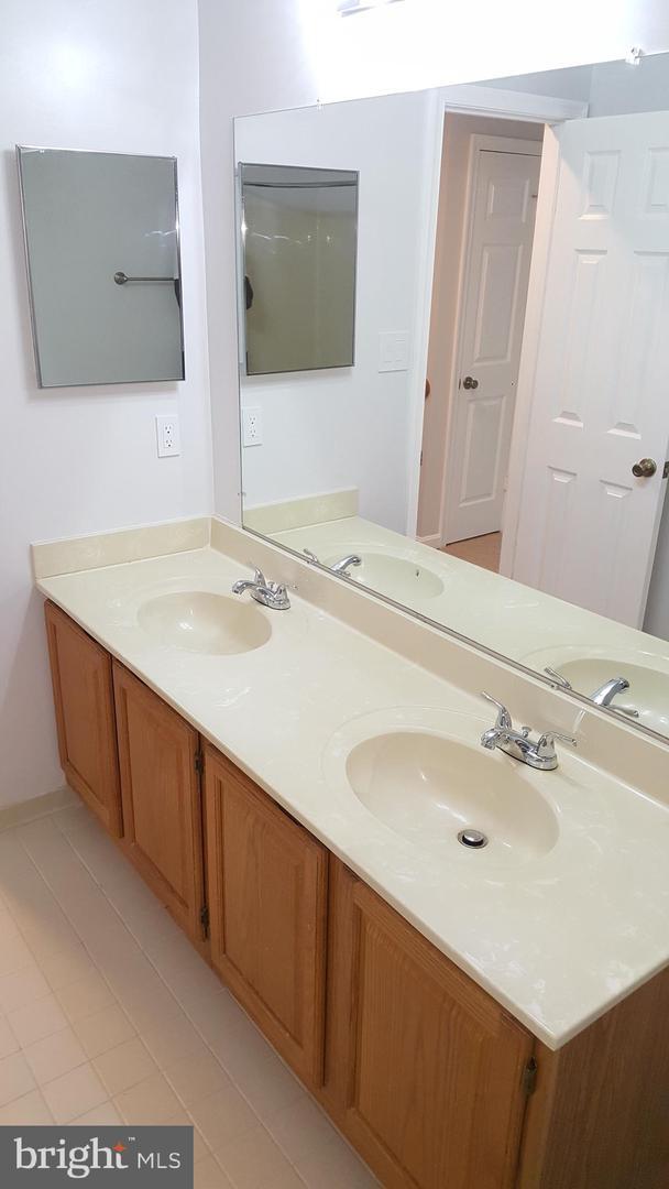 Photo - 8127 Chelaberry Ct