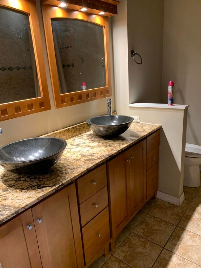 Photo - 2863 W Belden Ave Unit 2