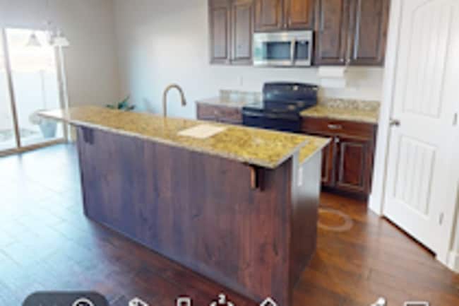 Photo - Female Housing Available in Saratoga Springs - Regular Room & Basement Suite! Unit Bedroom 4 (Basement)