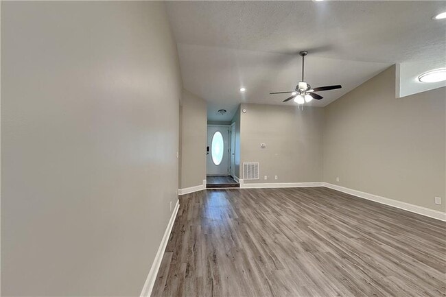 Photo - 213 Brolley Woods Dr