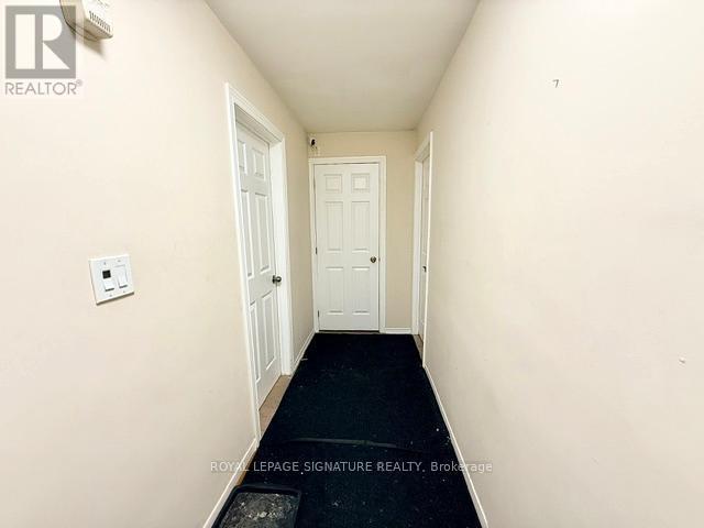 Photo - 77 Porterfield Rd