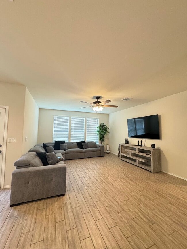 Photo - Beautiful 4 BD/3 BA Home Available off Wiseman Rd/Far West San Antonio! Available June 1st!