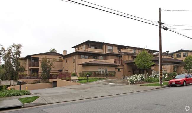 Building Photo - Sierra Vista Apts