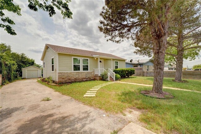 Photo - 503 W Grady Dr