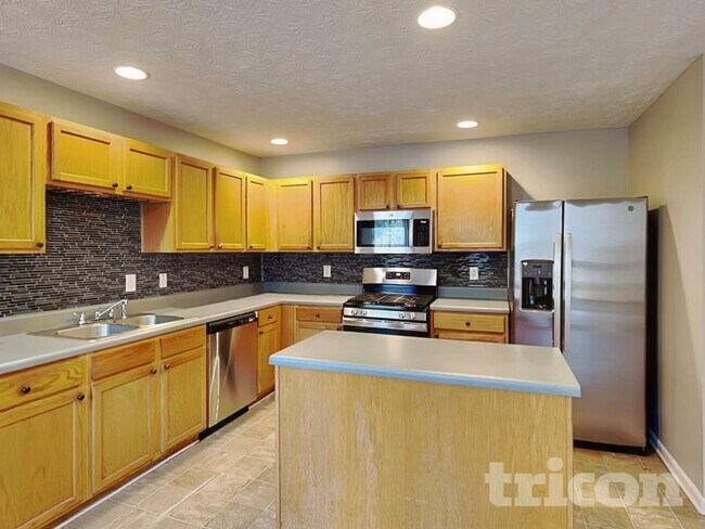 Photo - 3243 Deer Valley Dr NW