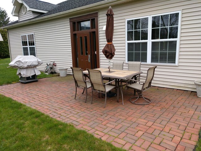 Photo - Woodstock Gardens