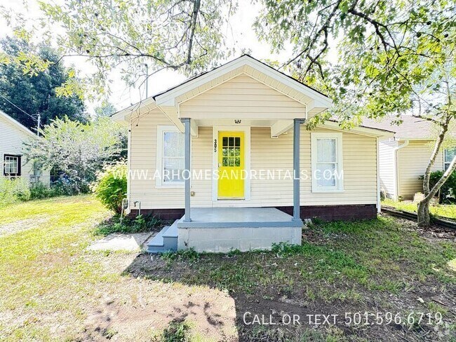 Building Photo - 305 S Jackson St Rental