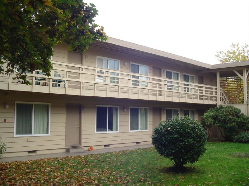Well-maintained apartments in Washburne hi... - Well-maintained apartments in Washburne hi...