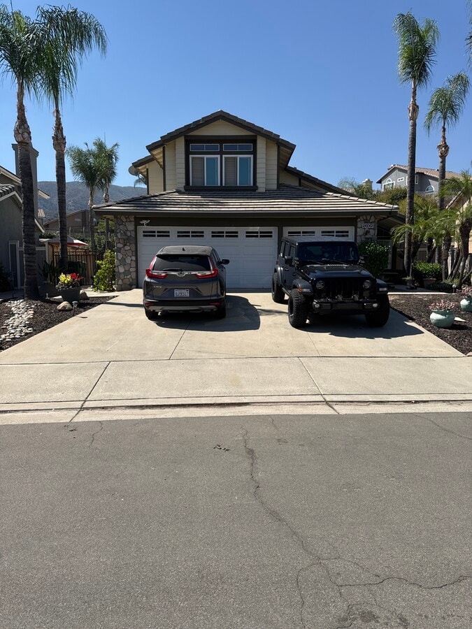 Photo - 13105 Mew Cir House