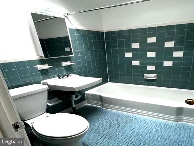 Photo - 5711 Erdrick St Unit 11