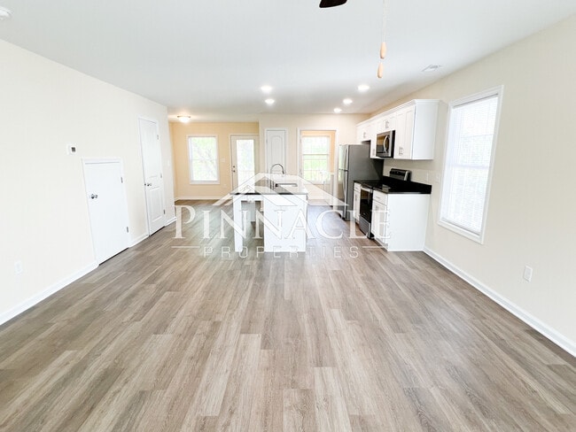 2325 Tazewell Ave Unit B