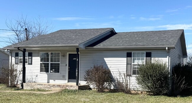 Building Photo - Newly Renovated Three Bedroom Close to Ft. Campbell