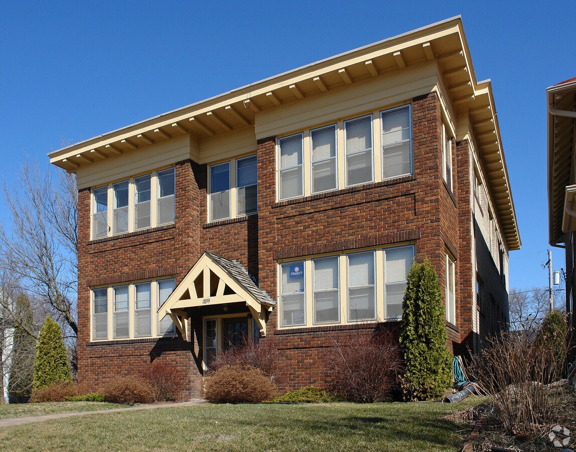 Photo - 1899 Selby Ave Apartamentos