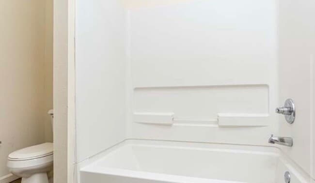 Photo - 373 Community College Dr