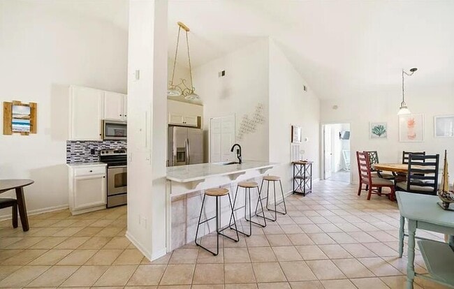 Photo - 705 Augusta Cir