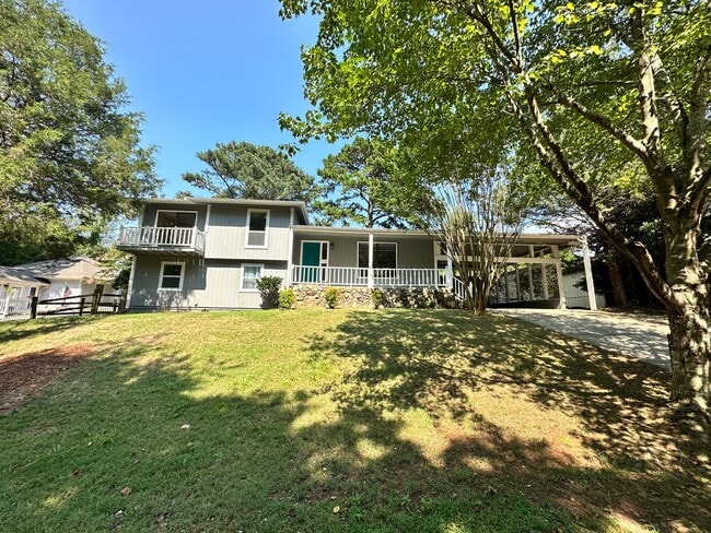 Building Photo - 16079 Molokai Dr
