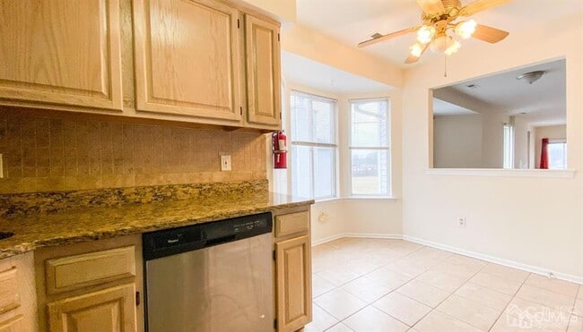 Photo - 701 Jesse Way