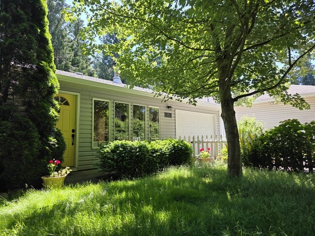 Building Photo - 266 Boundary Bay Rd Rental