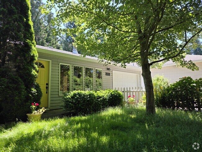 Building Photo - 266 Boundary Bay Rd Rental