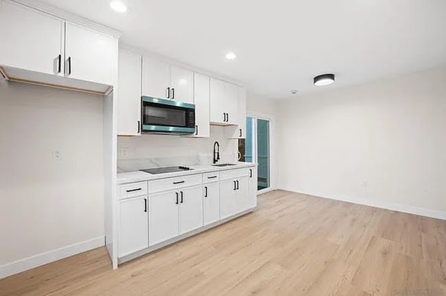 Building Photo - ****MODERN 1BD COTTAGE (ADU) – PRIVACY, ST... Unit 6 Rental