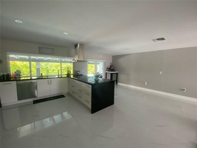 Photo - 7010 SW 144th Pl