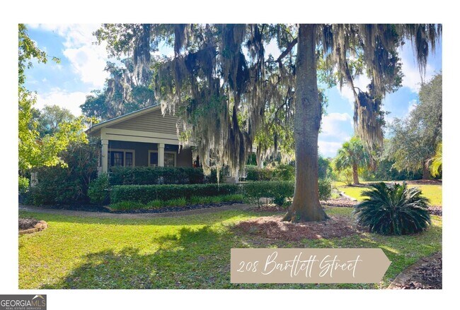 Photo - 208 Bartlett St