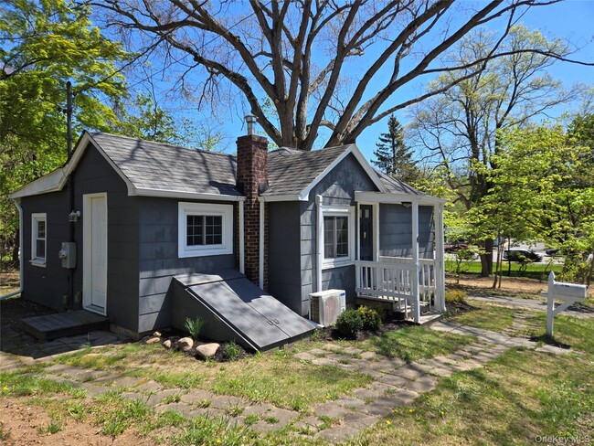 Photo - 4 Private Rd