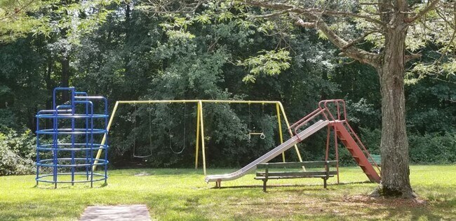 Shady Grove Apartments - Shady Grove Apartments