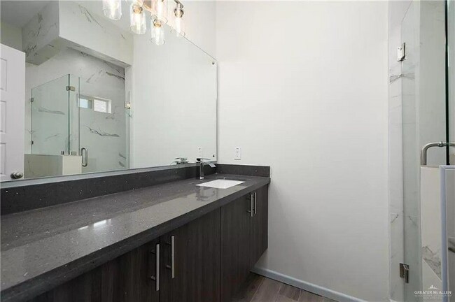 Photo - 1005 W Mahala Ave Unit 2