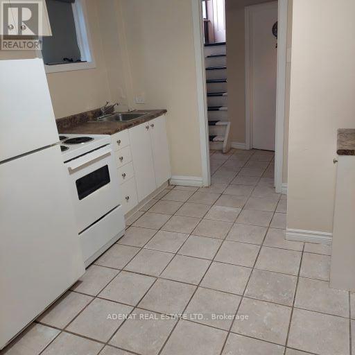 Photo - 146 Fairholme Ave