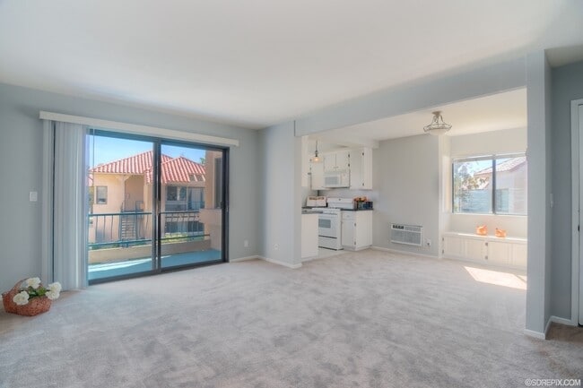 Photo - Upper level 2BR/2BA Condo for rent in Mira Mesa!